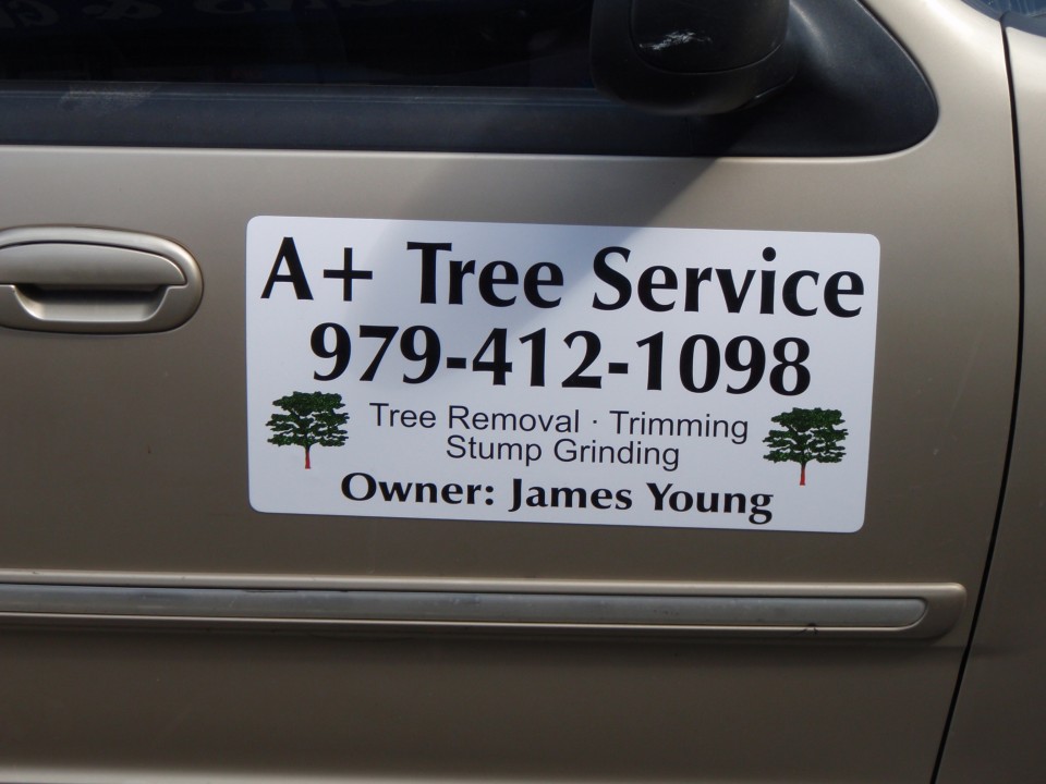 Truck Magnetic signs, magnetic signs, custom truck magnetic signs, truck magnet